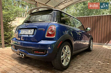 Хэтчбек MINI Cooper 2013 в 