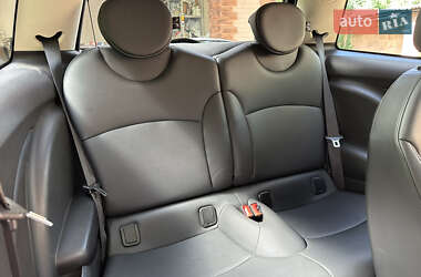 Хэтчбек MINI Cooper 2013 в 