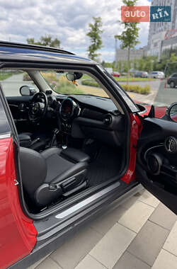 Хэтчбек MINI Cooper 2015 в 