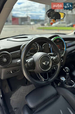 Хэтчбек MINI Cooper 2015 в 