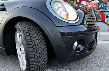 Хэтчбек MINI Cooper 2007 в 