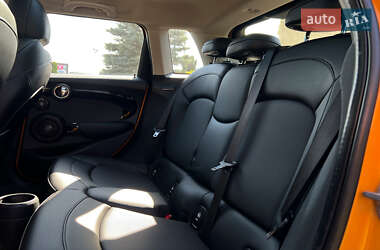 Хэтчбек MINI Cooper 2015 в 