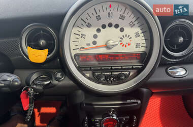 Хэтчбек MINI Cooper 2013 в 
