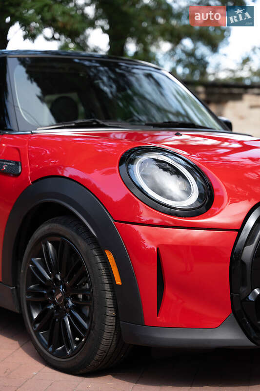 Хэтчбек MINI Cooper 2023 в Кременчуге