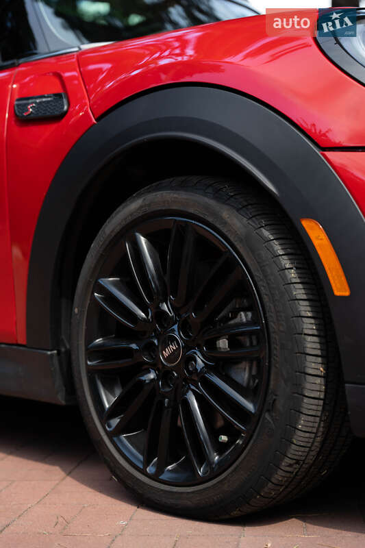 Хэтчбек MINI Cooper 2023 в Кременчуге