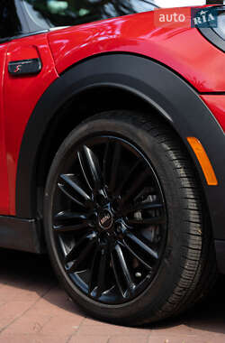 Хэтчбек MINI Cooper 2023 в 