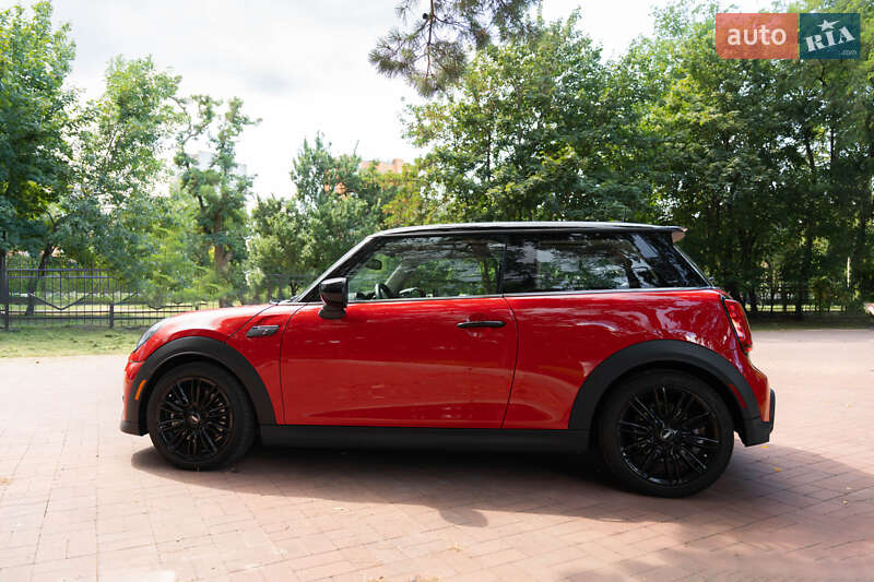 Хэтчбек MINI Cooper 2023 в Кременчуге