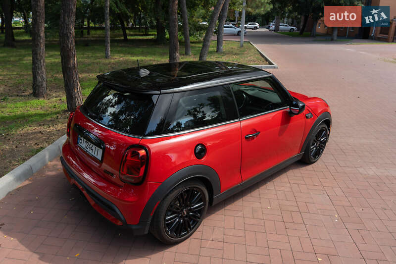 Хэтчбек MINI Cooper 2023 в Кременчуге