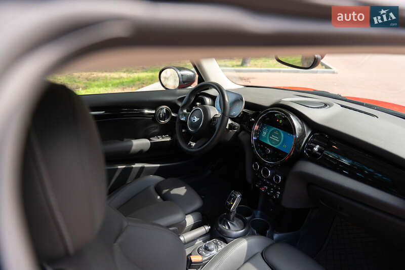 Хэтчбек MINI Cooper 2023 в Кременчуге