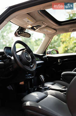 Хэтчбек MINI Cooper 2023 в 
