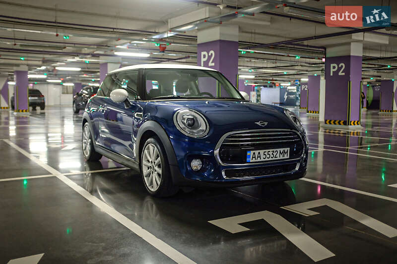 Хэтчбек MINI Cooper 2017 в 