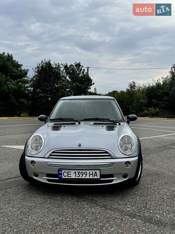 Хэтчбек MINI Cooper 2004 в Черновцах