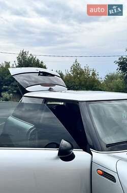 Хэтчбек MINI Cooper 2004 в 