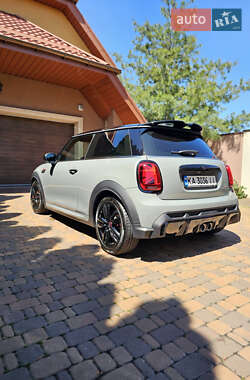 Хэтчбек MINI Cooper 2022 в 