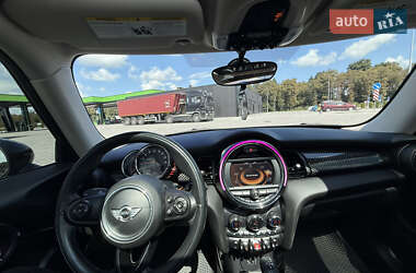 Хэтчбек MINI Cooper 2016 в 