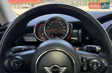 Хэтчбек MINI Cooper 2016 в 