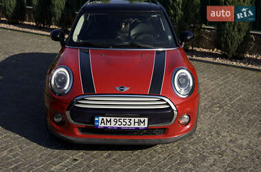 Хэтчбек MINI Cooper 2015 в 