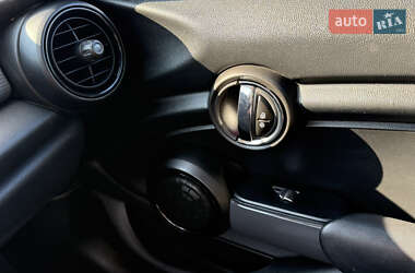 Хэтчбек MINI Cooper 2015 в 
