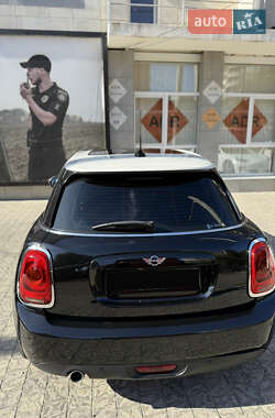 Хэтчбек MINI Cooper 2017 в 