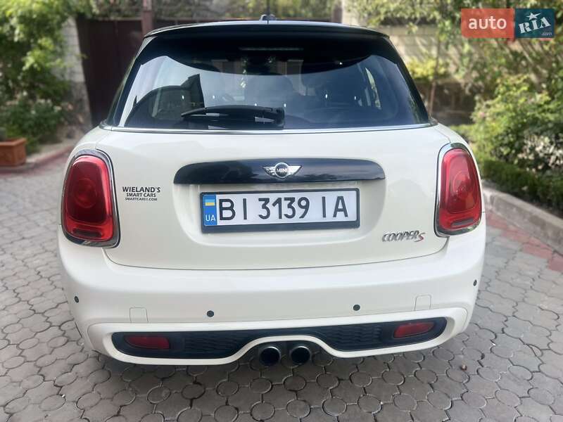Хэтчбек MINI Cooper 2015 в Кременчуге фото 5 Хэтчбек MINI Cooper 2015 в Кременчуге