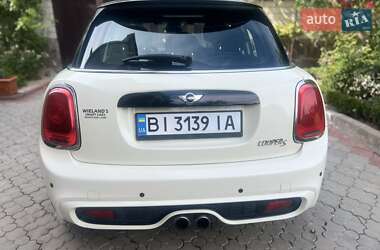 Хэтчбек MINI Cooper 2015 в 