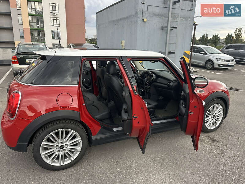 Хэтчбек MINI Cooper 2016 в Киеве