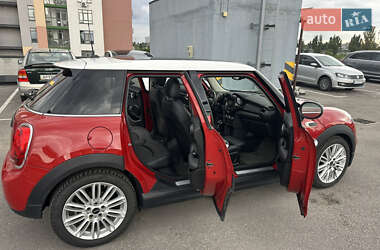 Хэтчбек MINI Cooper 2016 в 