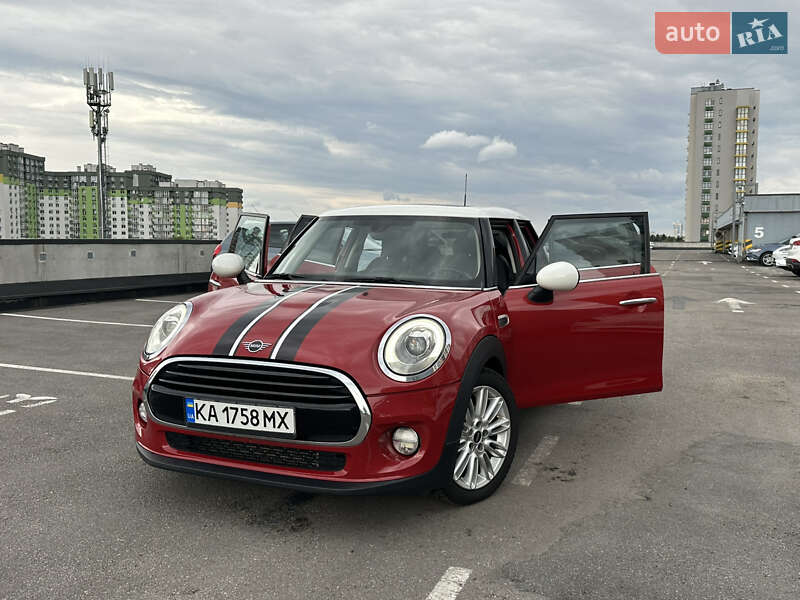 Хэтчбек MINI Cooper 2016 в Киеве