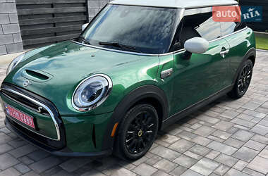Хетчбек MINI Cooper 2022 в 