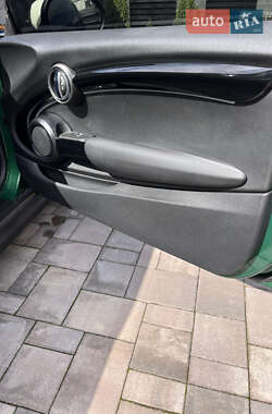 Хетчбек MINI Cooper 2022 в 