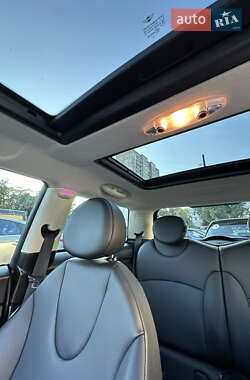 Хэтчбек MINI Cooper 2012 в 