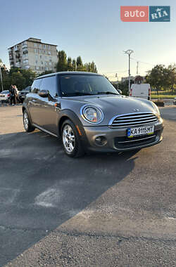 Хэтчбек MINI Cooper 2012 в 