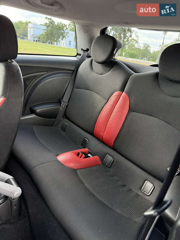 Хетчбек MINI Cooper 2010 в Одесі