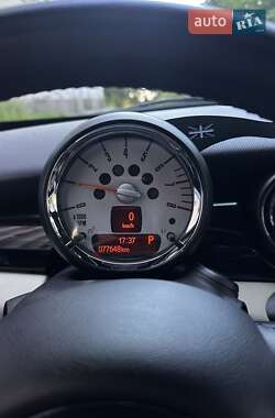 Хетчбек MINI Cooper 2012 в 