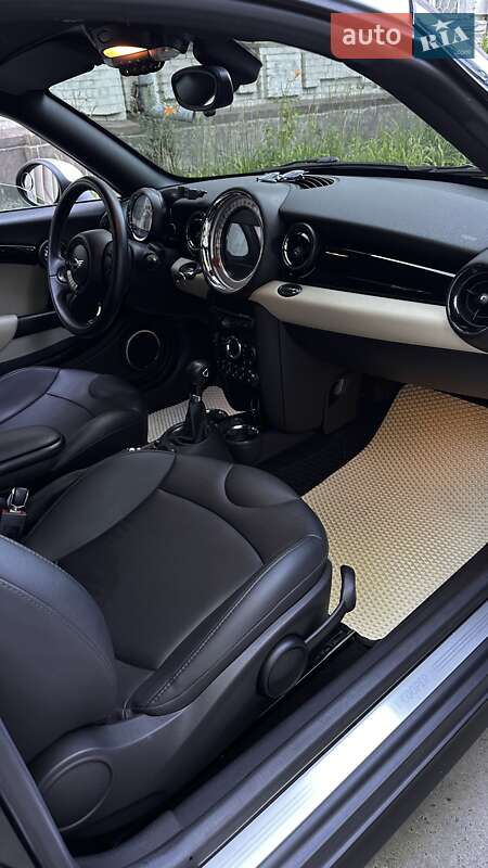 Хэтчбек MINI Cooper 2012 в Черкассах