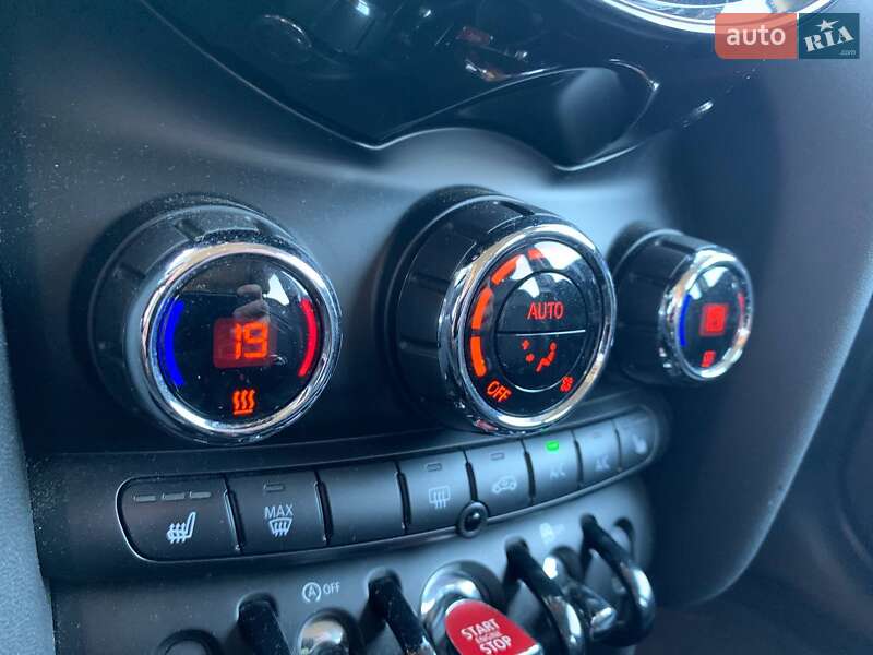 Хэтчбек MINI Cooper 2017 в Киеве