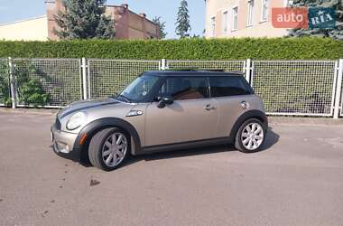 Хэтчбек MINI Cooper 2009 в 