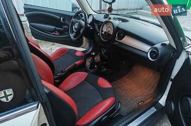 Хетчбек MINI Cooper 2011 в 