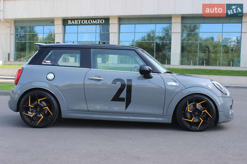 Хетчбек MINI Cooper 2015 в Дніпрі