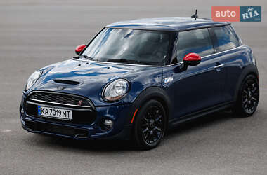 Хэтчбек MINI Cooper 2015 в 