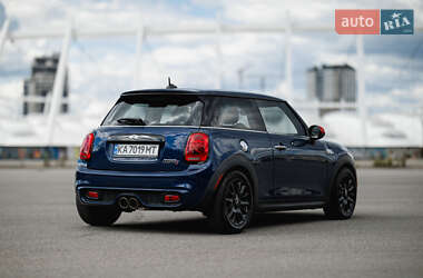 Хэтчбек MINI Cooper 2015 в 