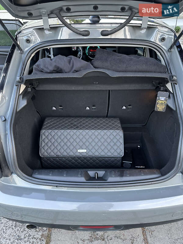 Хэтчбек MINI Cooper 2015 в Винниках
