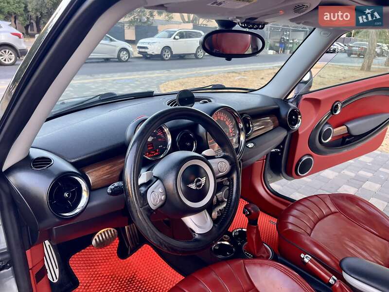 Хэтчбек MINI Cooper 2009 в Одессе фото 27 Хэтчбек MINI Cooper 2009 в Одессе