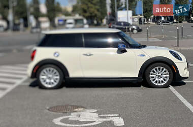 Хэтчбек MINI Cooper 2014 в 