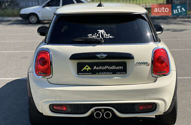Хэтчбек MINI Cooper 2014 в 