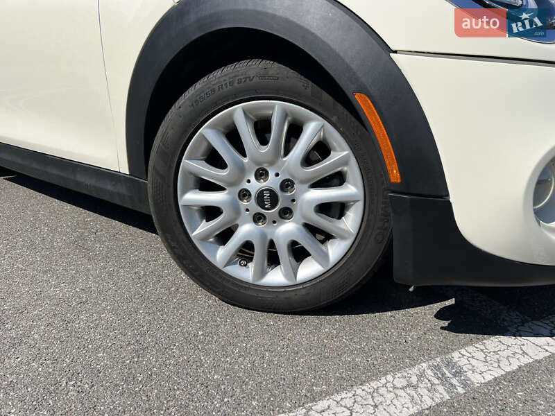 Хэтчбек MINI Cooper 2014 в Киеве