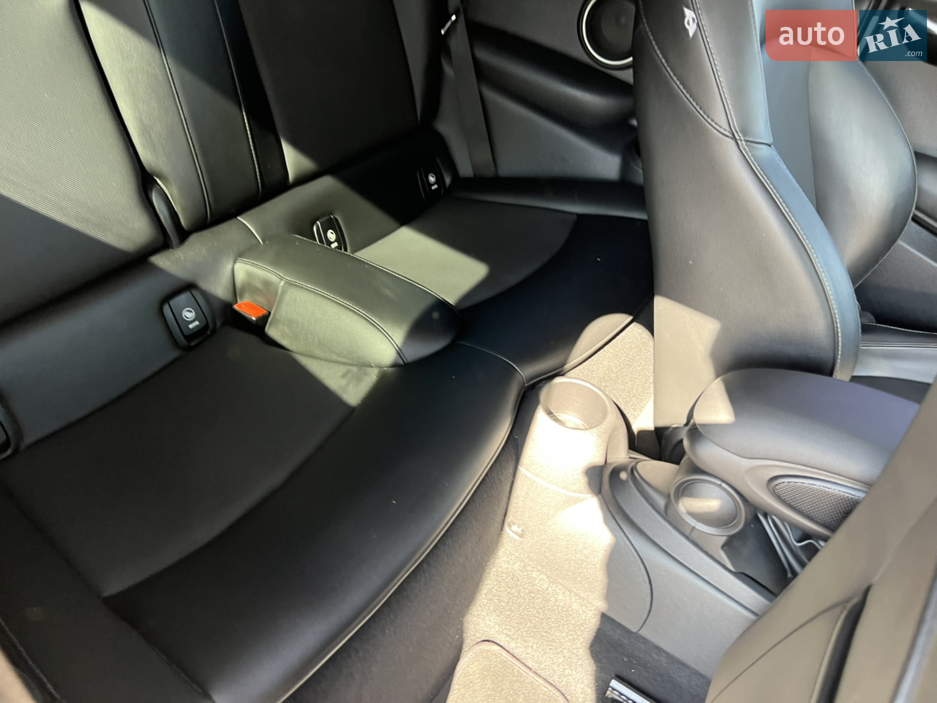 2014 MINI Cooper - мініатюра 28