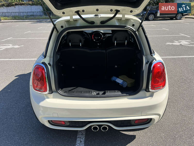 Хэтчбек MINI Cooper 2014 в Киеве