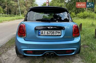 Хетчбек MINI Cooper 2015 в 