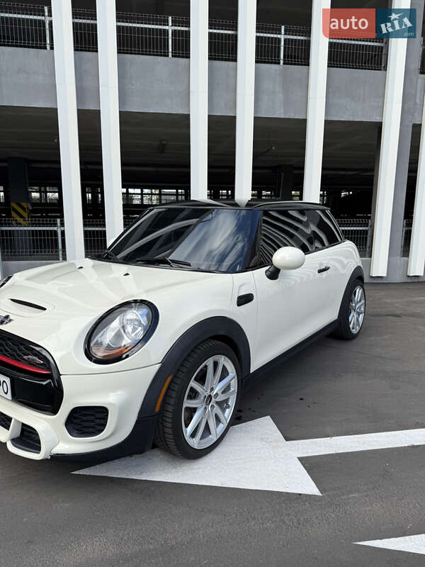 Хэтчбек MINI Cooper 2017 в Киеве фото 3 Хэтчбек MINI Cooper 2017 в Киеве